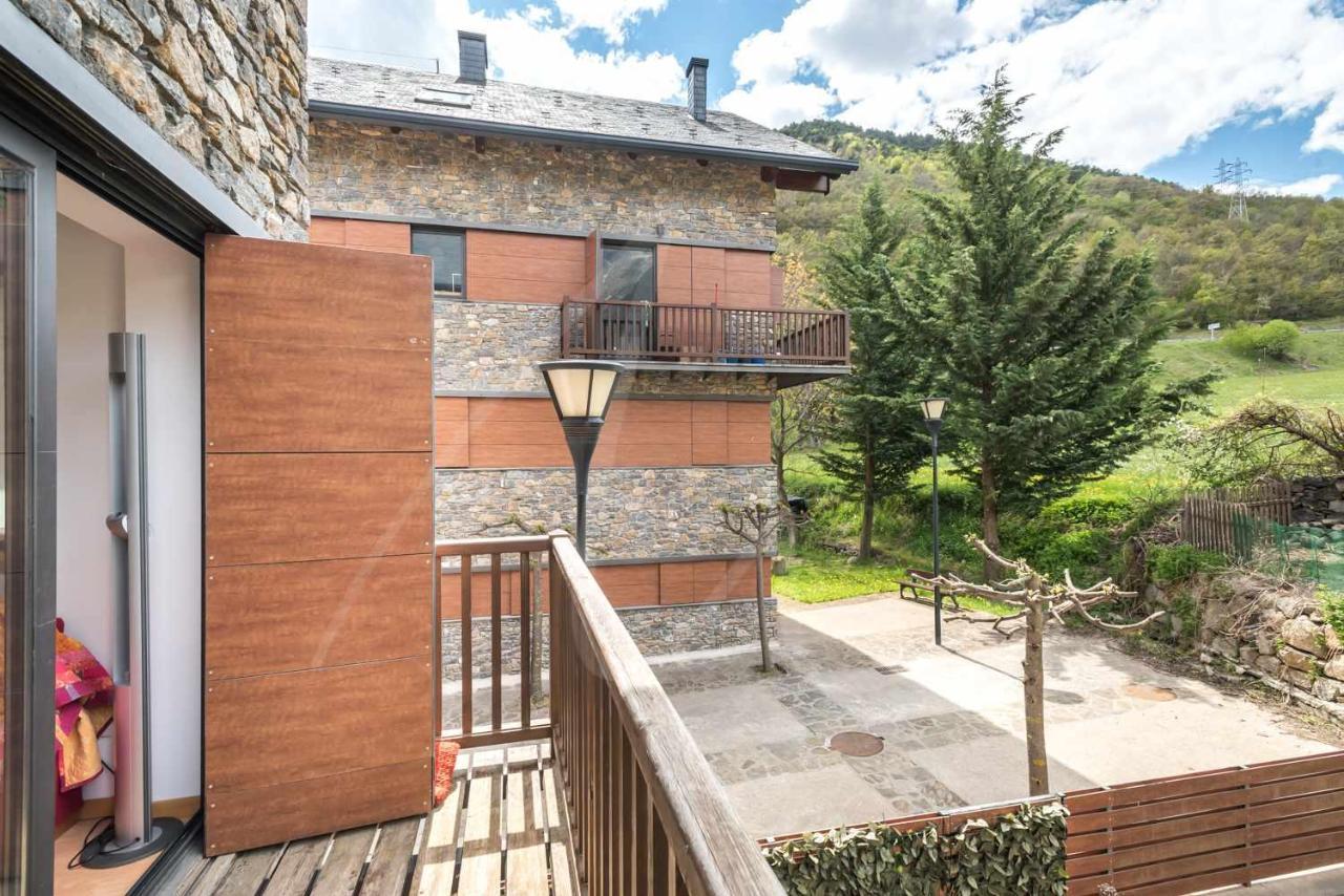 Àneu by SeaMount Rentals Valencia D'Aneu Exterior foto